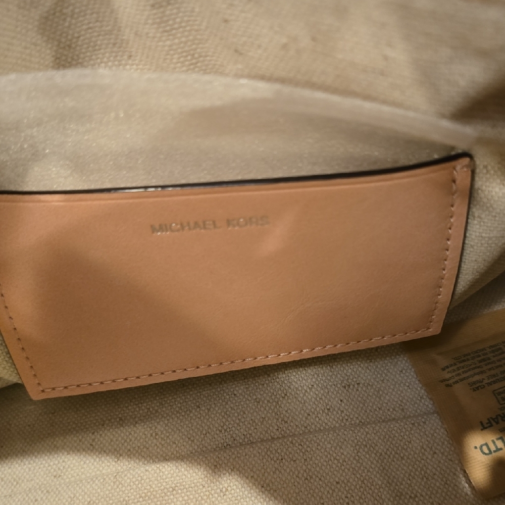 Michael Kors Blush Leather Crossbody Bag - Picture 6 of 14